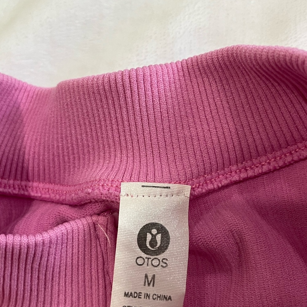 Pink Ribbed Zip-Up Vest - Picture 3 of 3